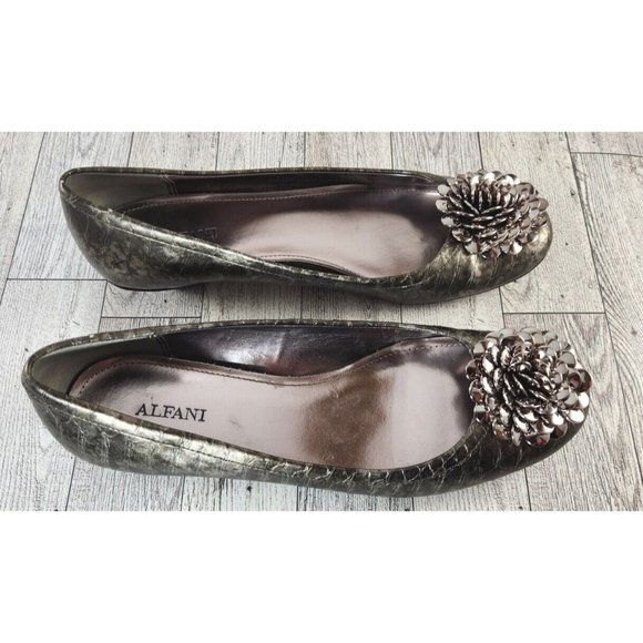 Alfani Womens Shoes Faux Snake Grey/Black Metallic Dressy Flat Size 7M - Picture 6 of 8